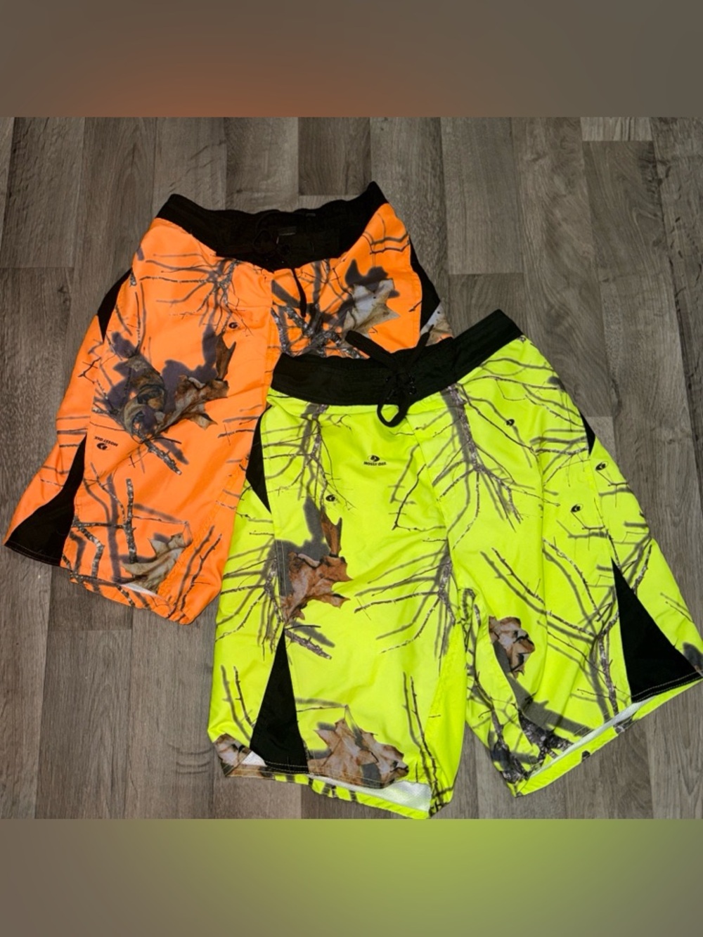 Set of 2 Mossy Oak 
Camo Athletic Shorts - Orange & Neon Yellow